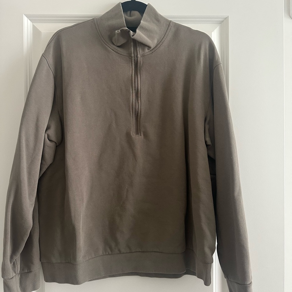 Lululemon French terry pullover